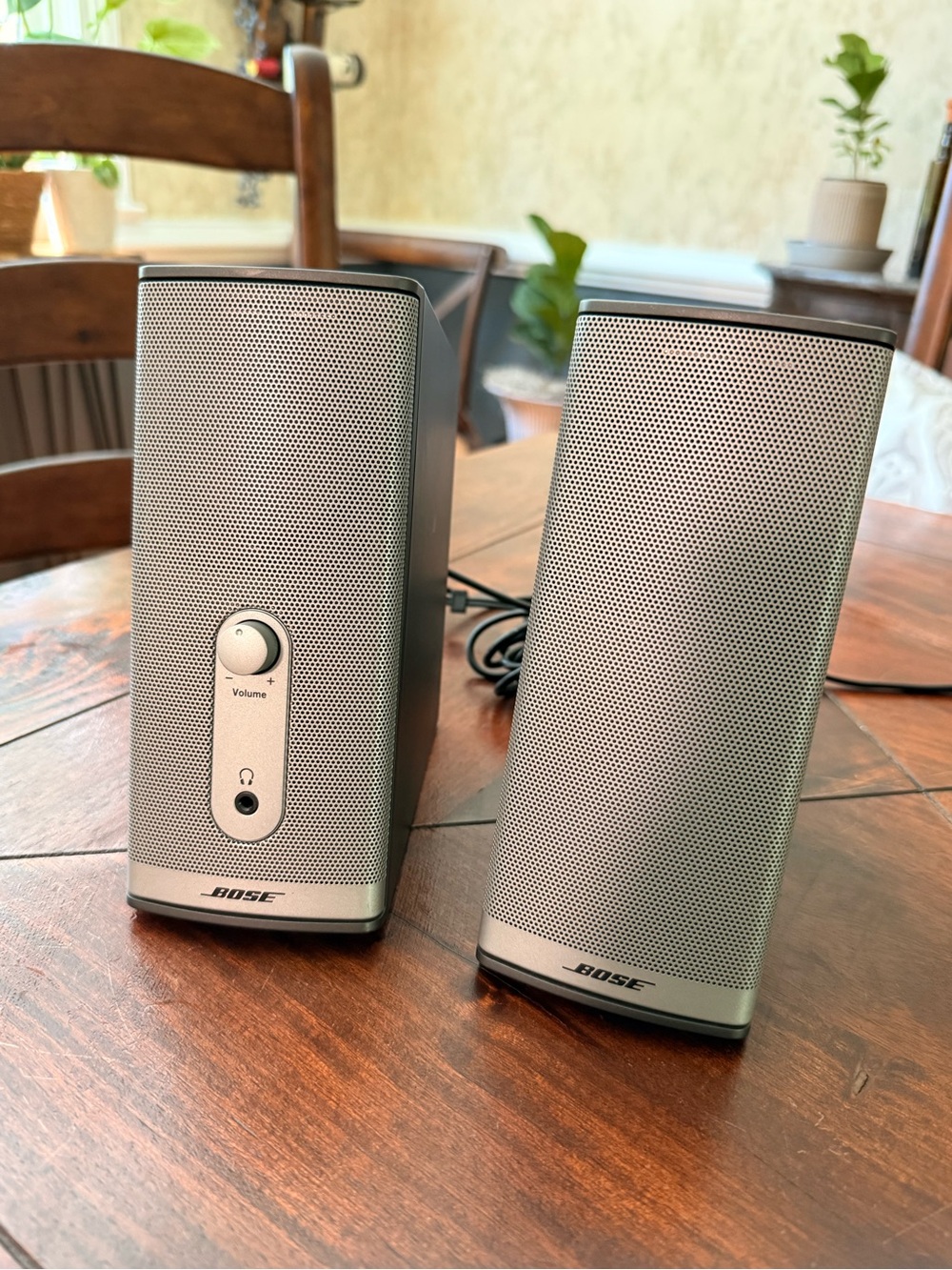 EXCELLENT CONDITION Bose Companion 2 Series II Multimedia Speakers.